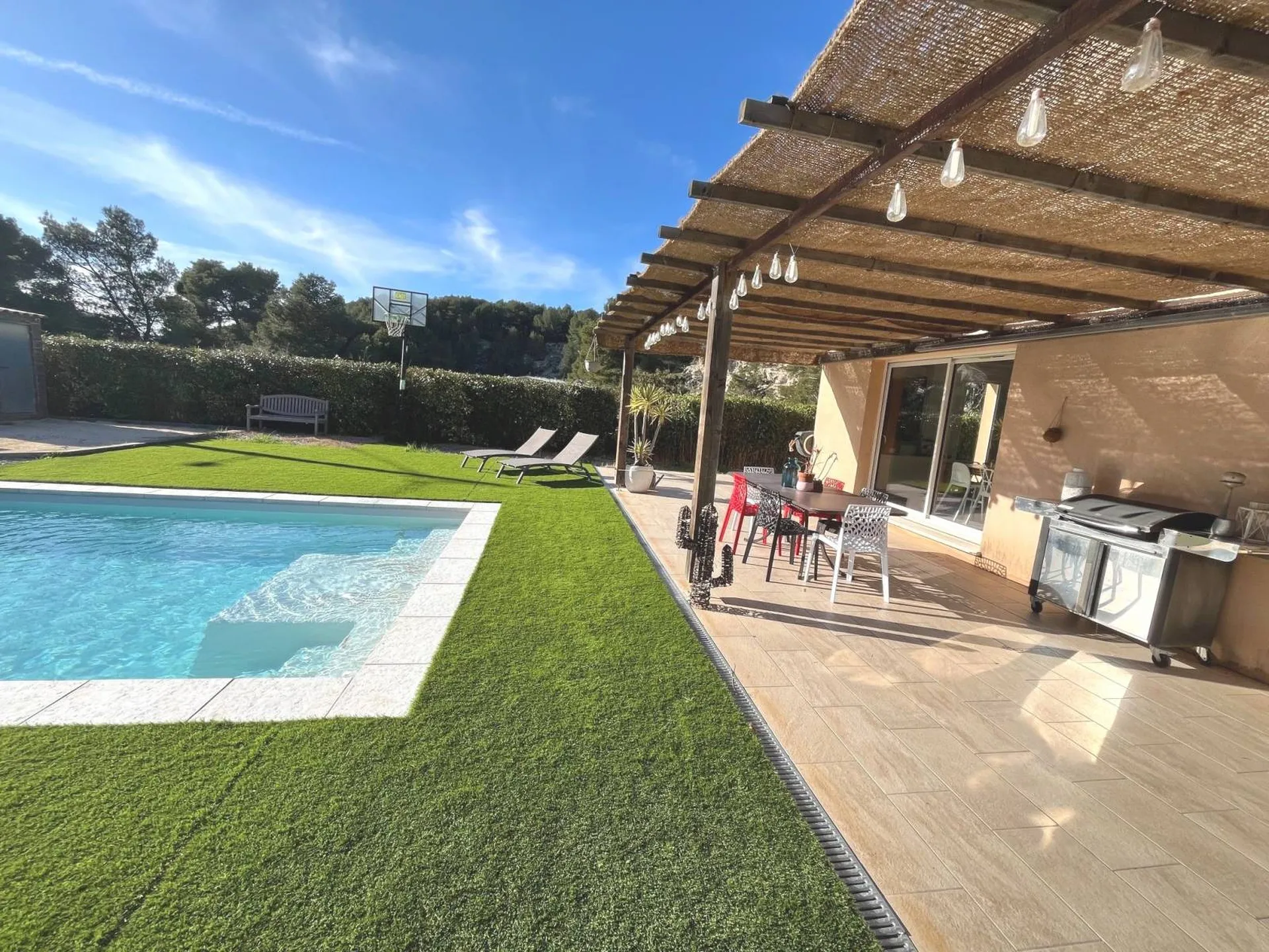 Roquefort la Bédoule maison à vendre avec piscine
