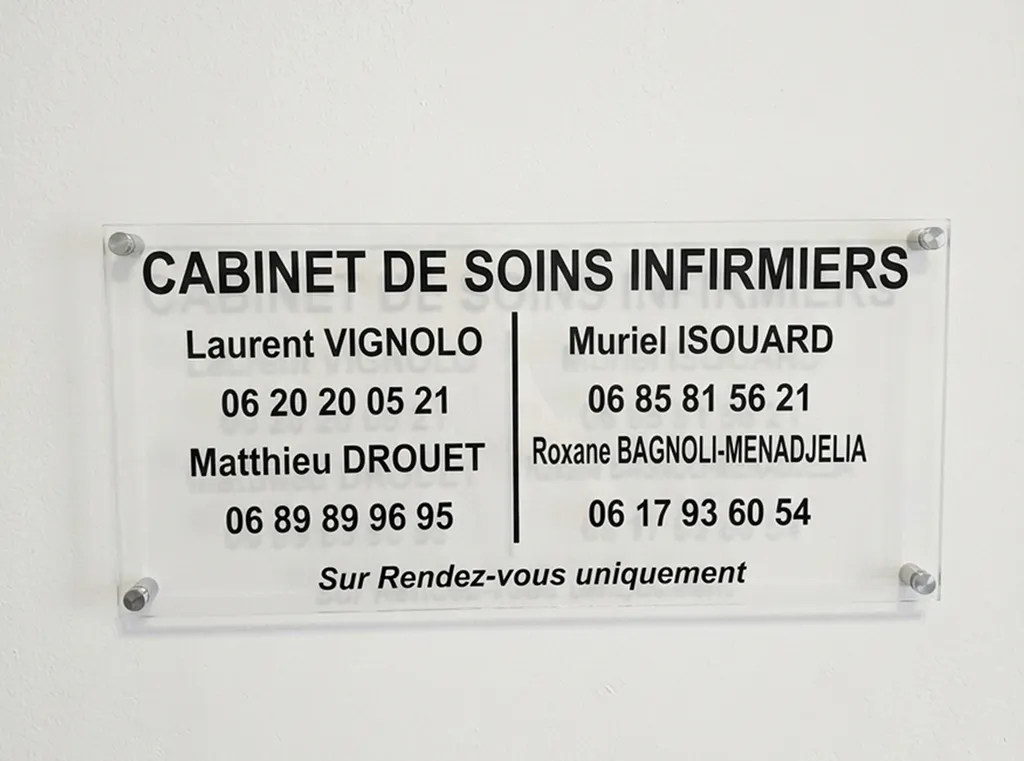 Plaque professionnelle sur mesure à Aubagne proche de Marseille la Valentine chez ITS Arts Graphiques