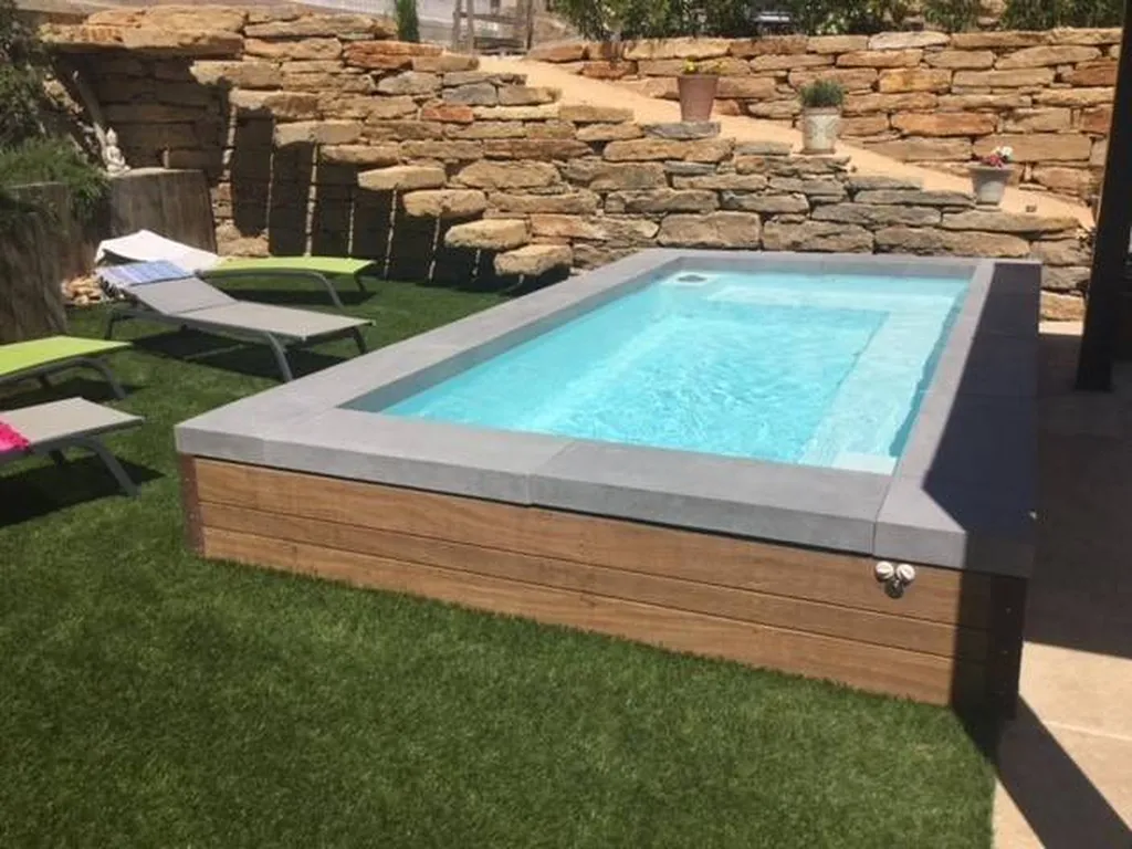 possibilité de semi enterrer une mini piscine vers Rocbaron