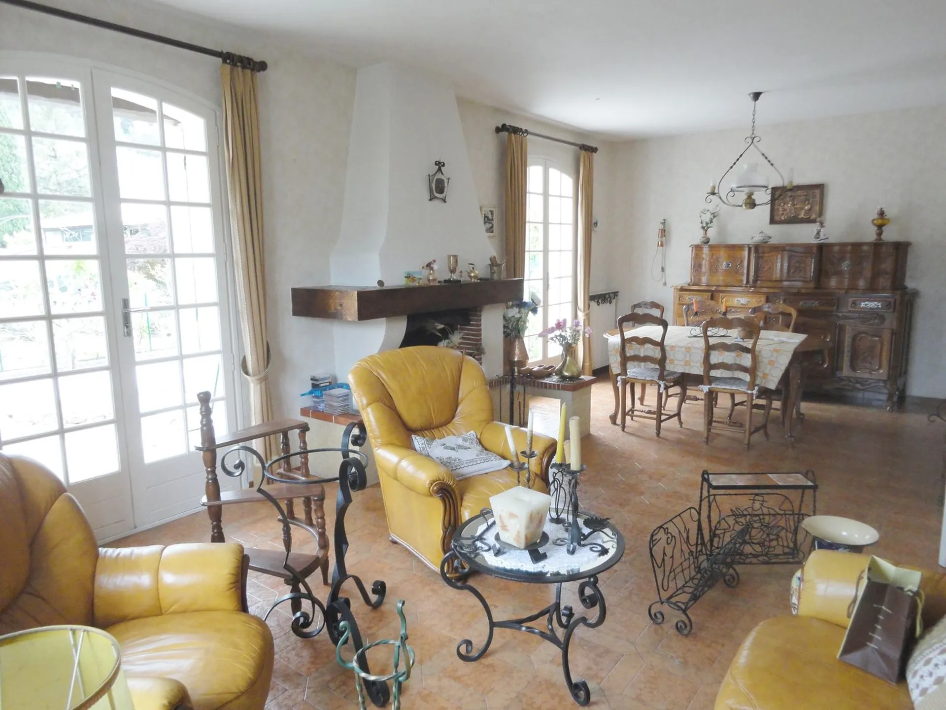 ROQUEFORT LA BEDOULE A VENDRE VILLA