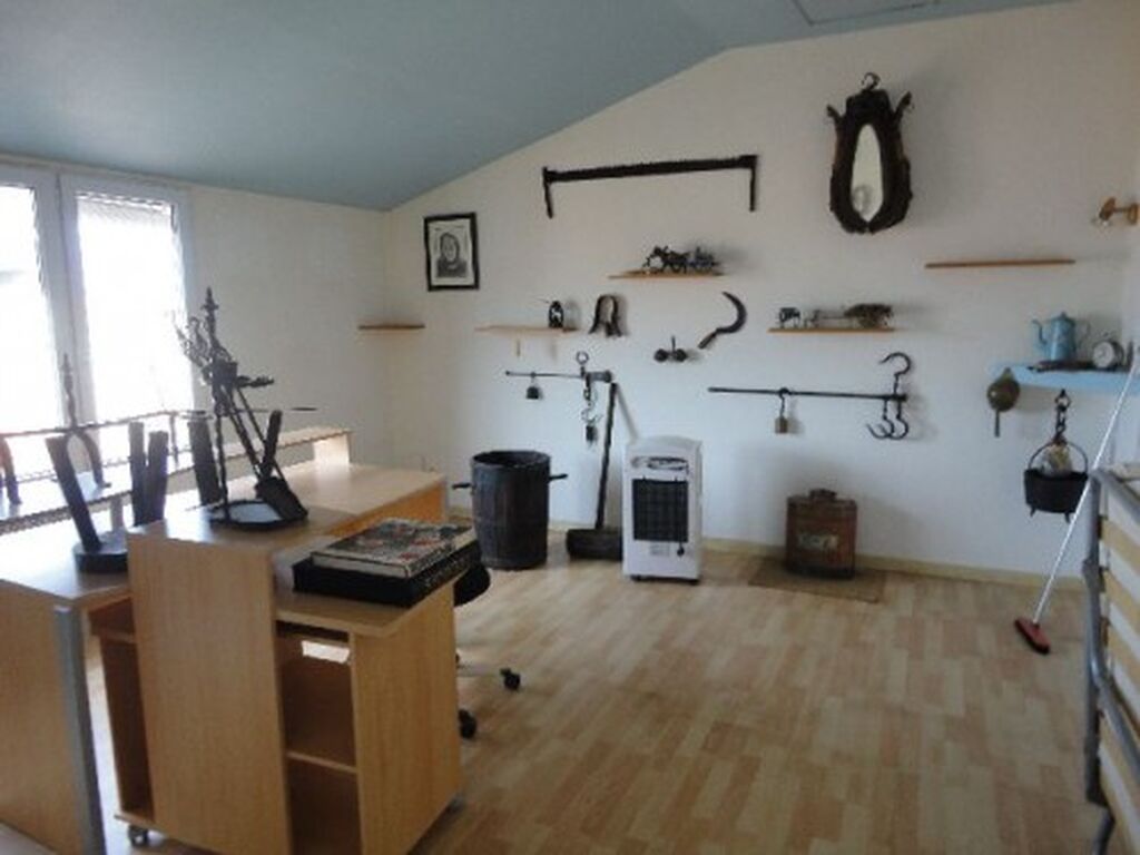 Logement à vendre 4 Gémenos sur 3 niveaux, vue dégagée