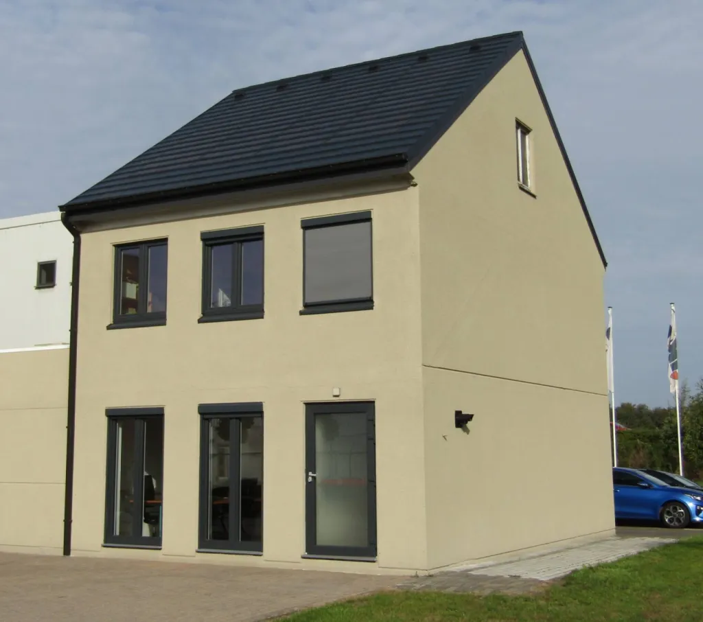 Tuile métalliques photovolatïque Metrotile eQUBE 7