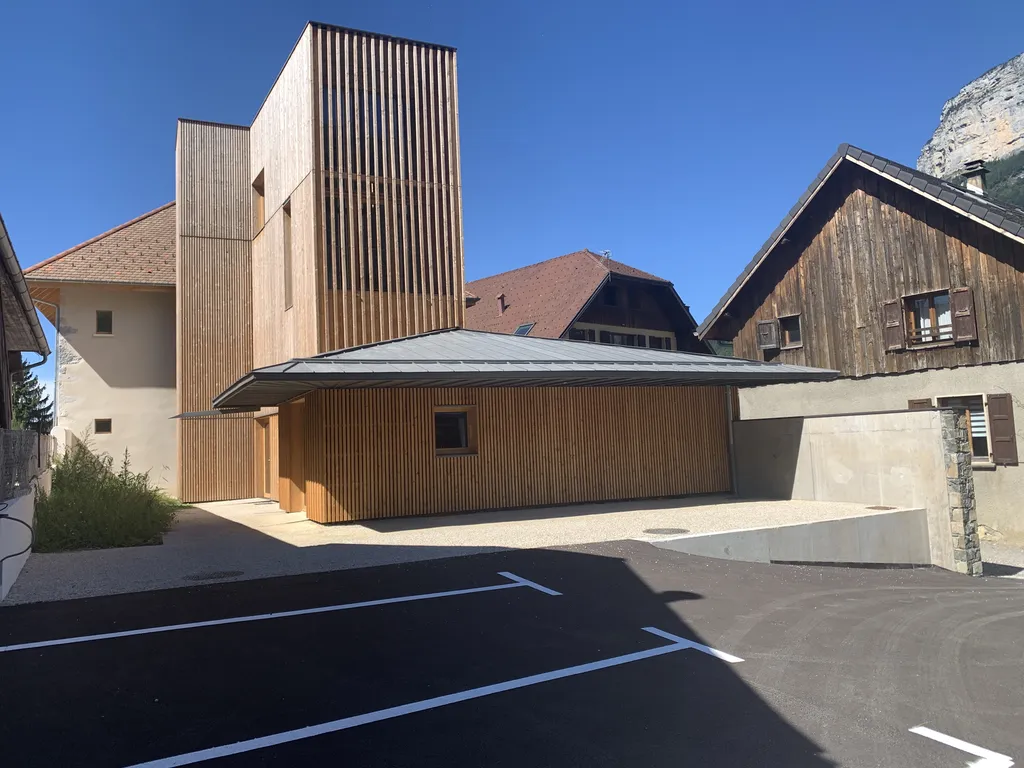 Réhabilitation et extension de la mairie à Alex (Haute-Savoie)