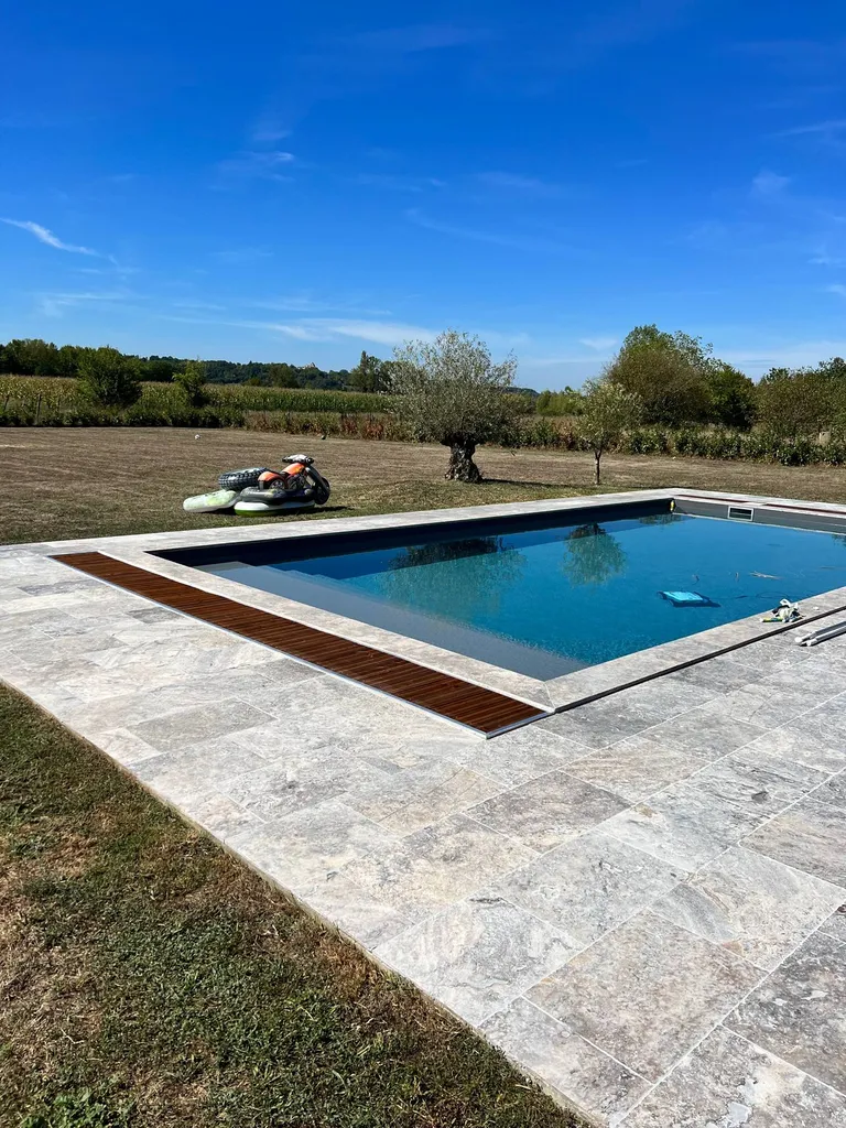 Acheter du travertin gris sur Bordeaux rive droite 