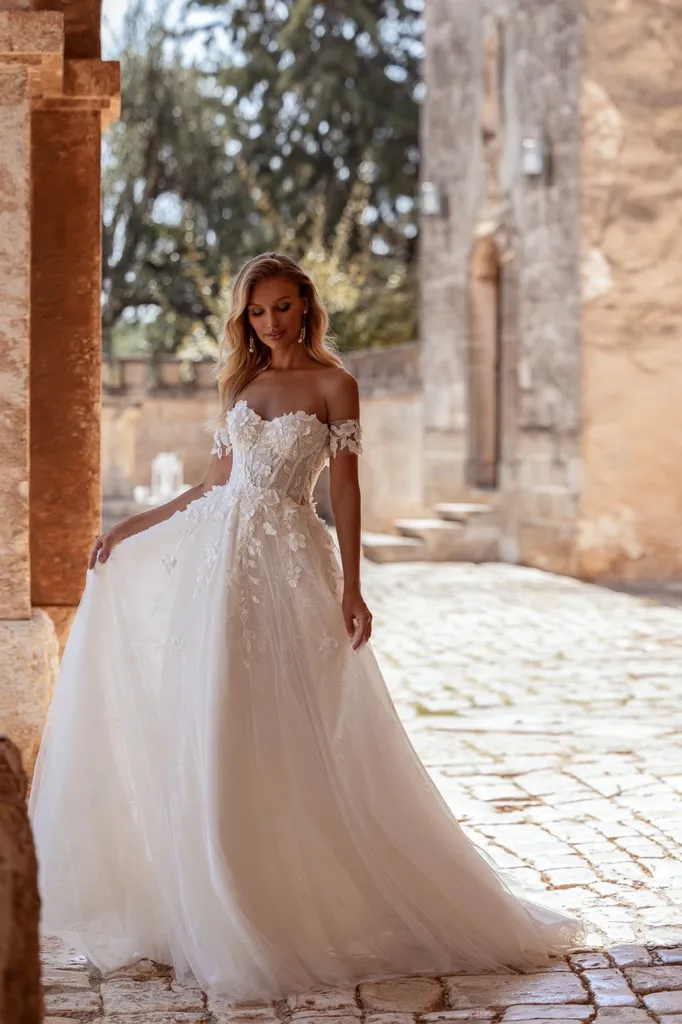 Robe de mariée bohème trapèze à Marseille