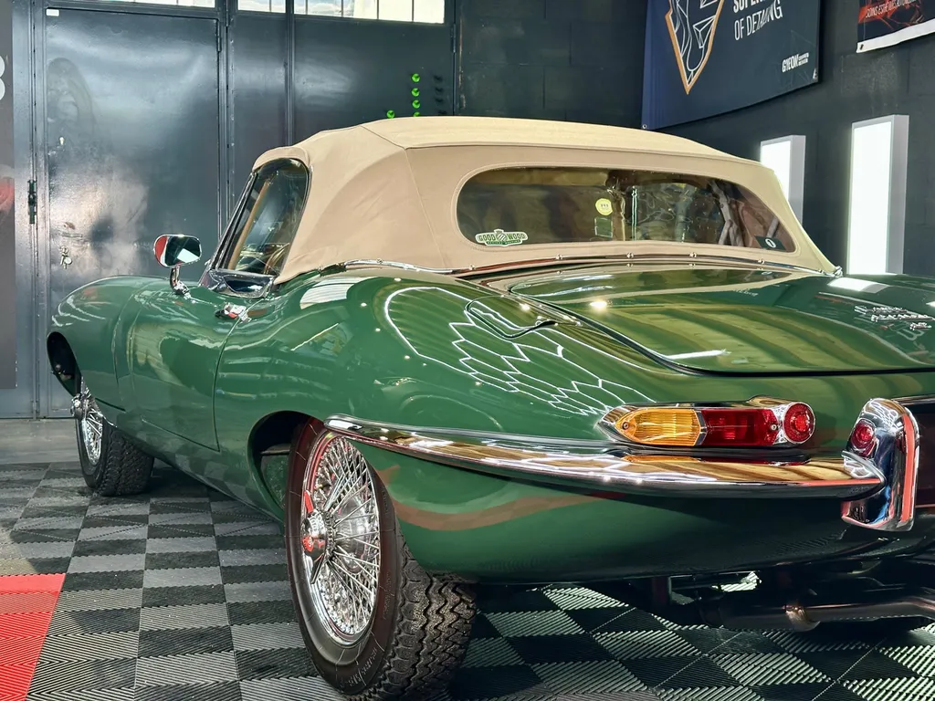 Detailing auto ouest lyonnais proche Limonest spécialisé Jaguar