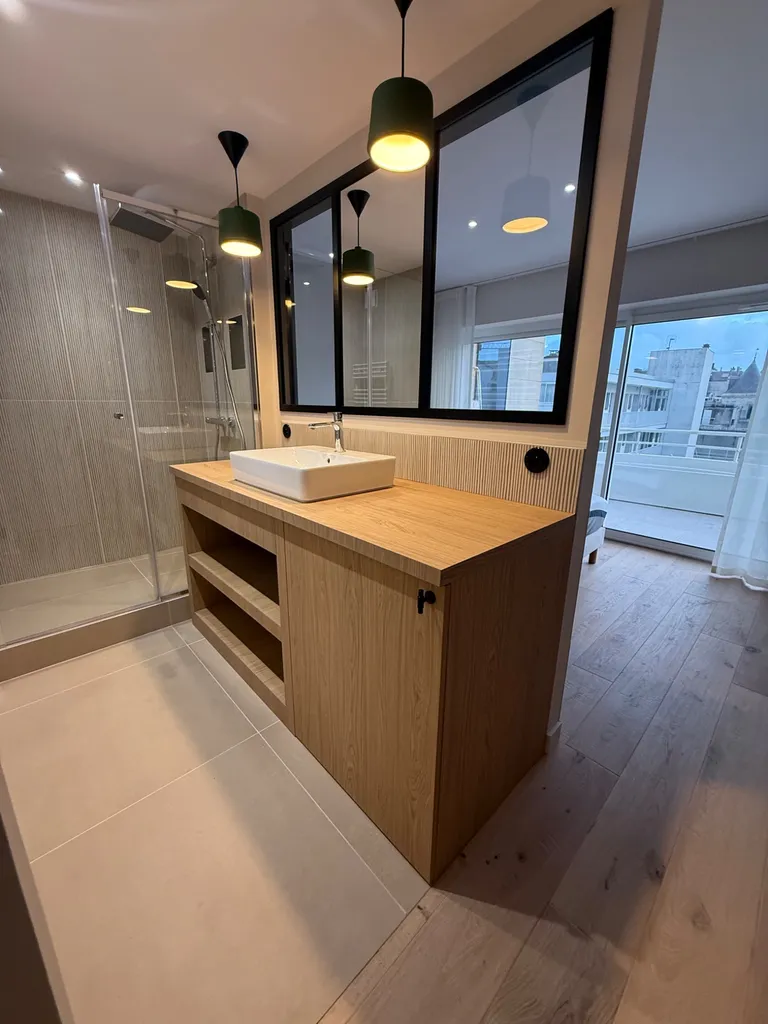 Salle de bain sur mesure à Marcheprime – Lacoste Agencement, menuisier près de Bordeaux et du Bassin d’Arcachon