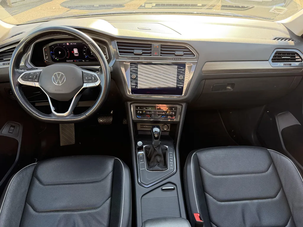 Volkswagen Tiguan Allspace occasion diesel automatique proche Rouen à La Frénaye SUV familial fiable et équipé