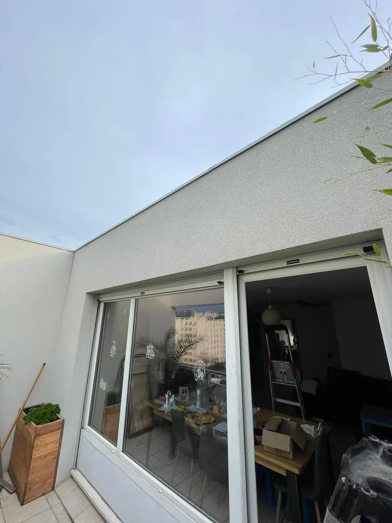 Installation store extérieur à Villeurbanne