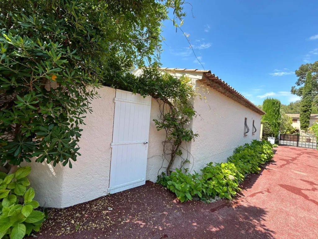 renovation facade maison frejus