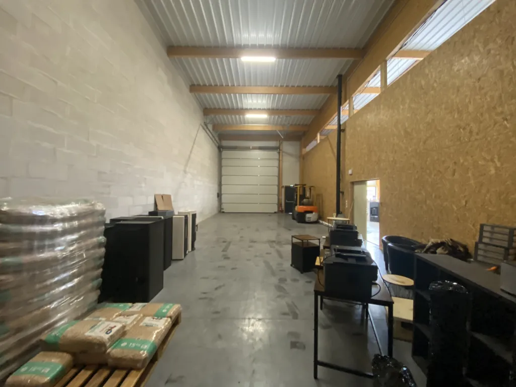 MONTIVILLIERS - Locaux d'activités de 270 m2 - EPAVILLE