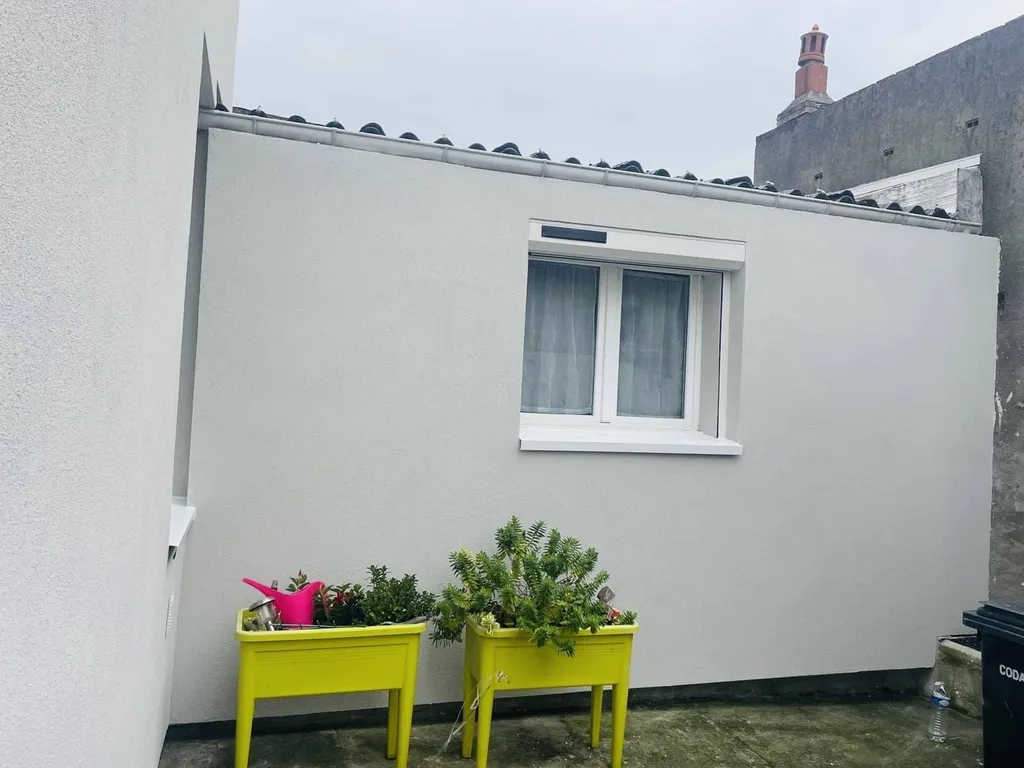 Rénovation énergétique au Havre : isolation thermique par l’extérieur et modernisation de la façade.