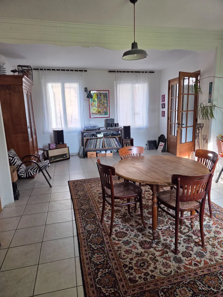 A saisir maison de 190m² habitables édifiée sur 500 m² de terrain sur la commune de CAUDEBEC-LES-ELBEUF 76320