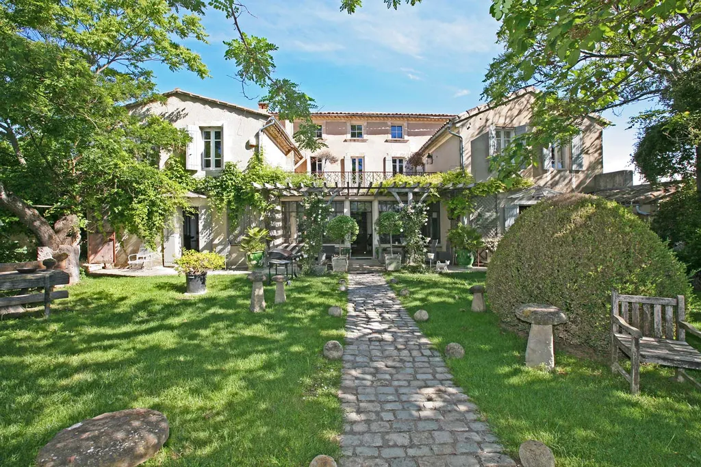 Ancienne propriété viticole à vendre en Provence