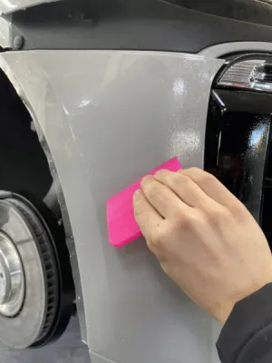 Spécialiste de la pose de film de protection PPF sur carrosserie voiture à Cannes dans le 06