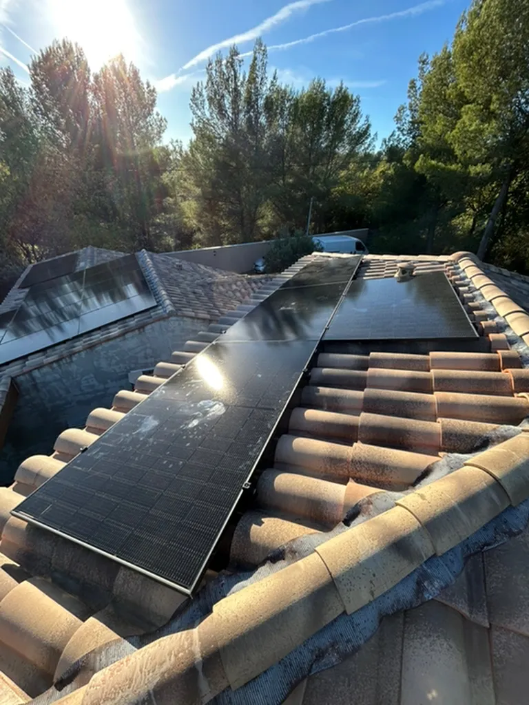 Contactez Pess pour connaître le prix d'une installation solaire dans les Bouches du Rhône 