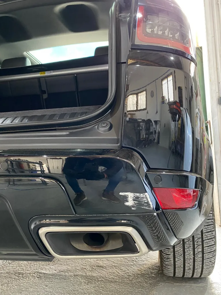 Réparation carrosserie Range Rover Sport de Cassis 13260 franchise offerte 