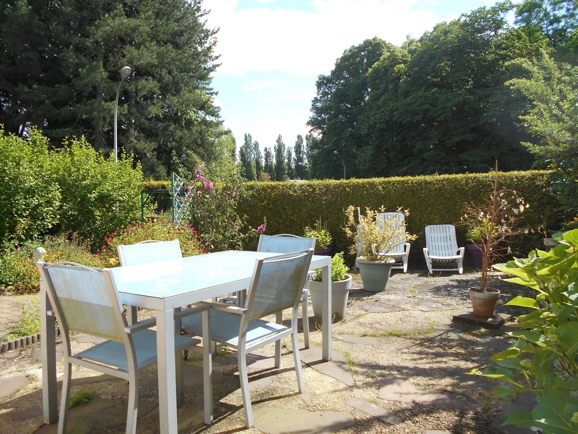 MAISON A VENDRE AVEC 3 CHAMBRES A LISIEUX 14100