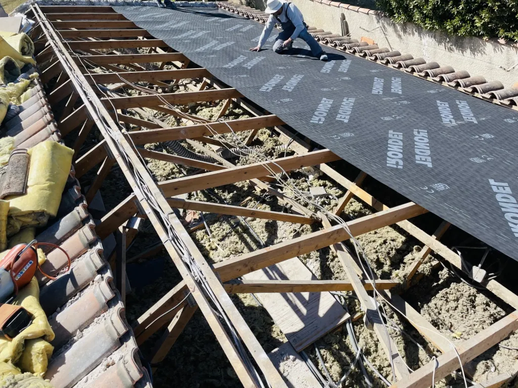 Rénovation de toiture et isolation d’une maison sur Bouc Bel Air près de Aix en Provence