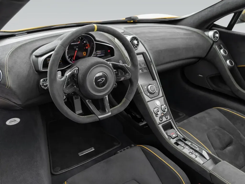 MCLAREN 650S SPIDER À VENDRE SUR BORDEAUX – FULL CARBON, ÉCHAPPEMENT SPORT – PARTENARIAT MCLAREN ET GARANTIE APPROUVED