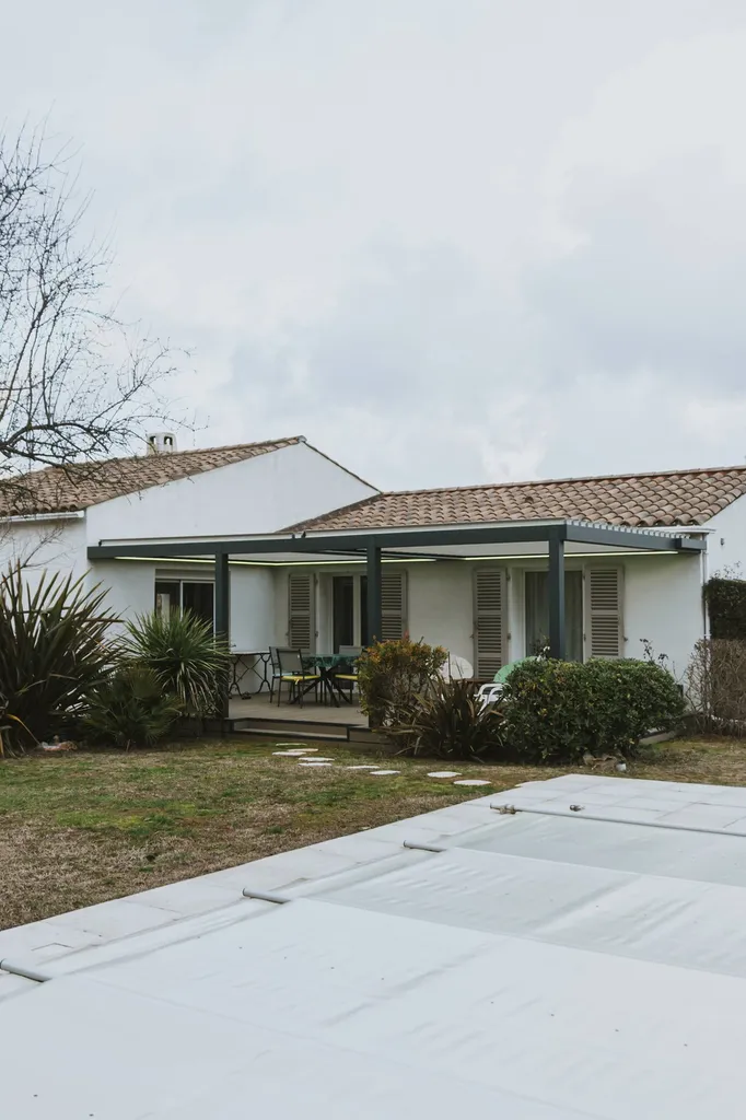 Spa sous Pergola à Saint-Gilles : le guide HCT