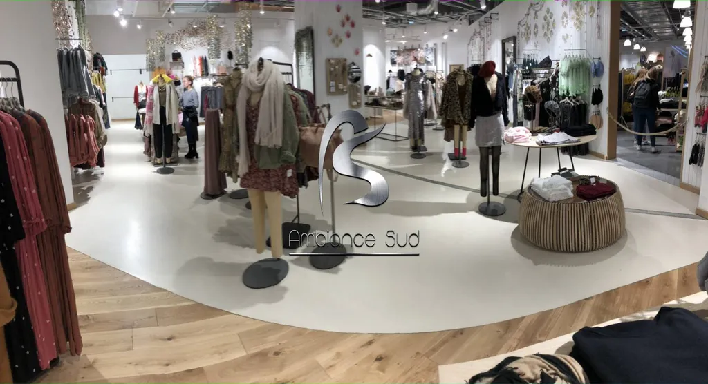 SOL EN BETON CIRE COULE DECORATIF A HYERES 83