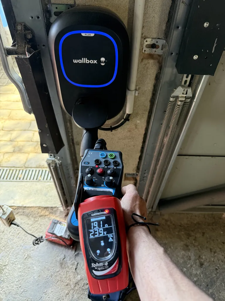 Électricien certifié IRVE : Rechargez votre véhicule grâce à l’énergie solaire à Villeneuve-Tolosane