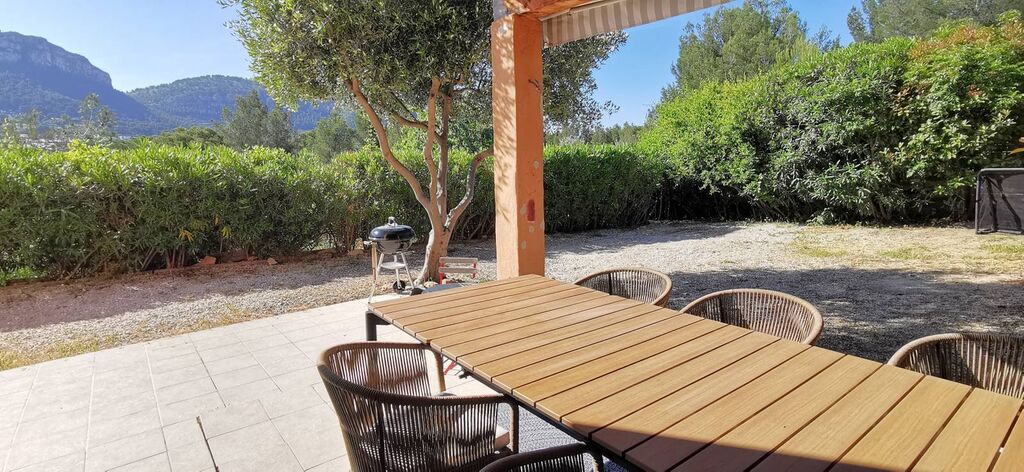 Vente maison T4 Cassis  avec terrasse vue Cap Canaille, jardin et parkings privatifs