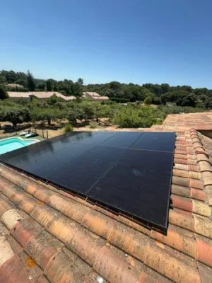 Provence Energie Solaire Services votre installateur RGE pour la pose de vos panneaux solaires à Rognes