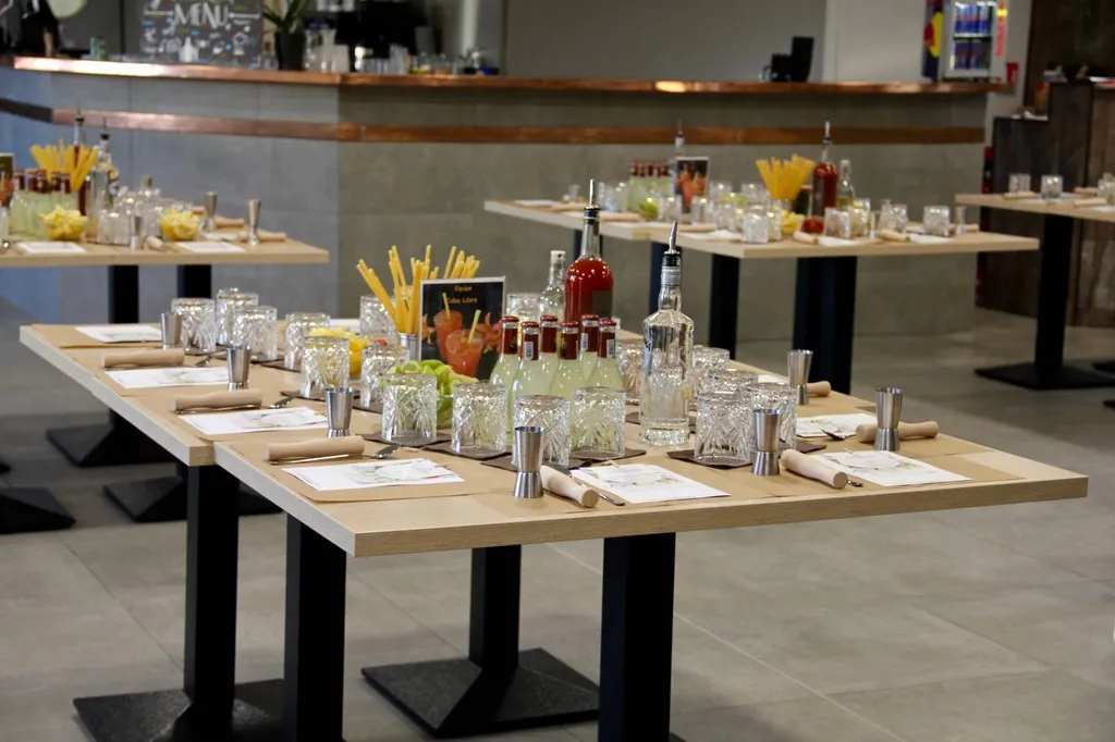 Animation team building en entreprise avec atelier cocktails à Lyon