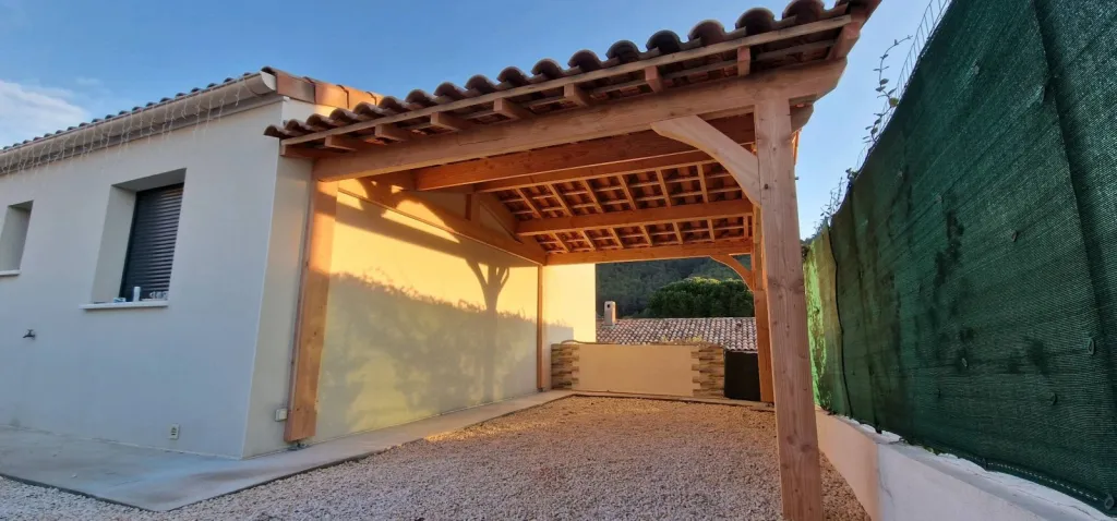 Conception d'un Carport bois adossé au Castellet Var 83