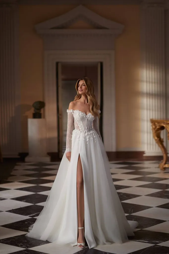 Robe de mariée princesse bustier à Marseille vers Aubagne