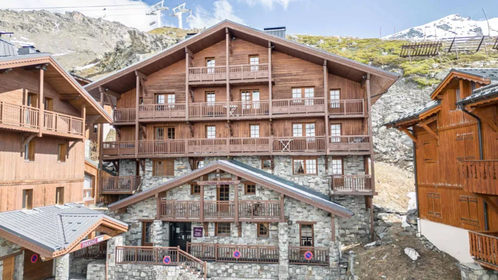 Chalet Mouflon au coeur de la station de Val Thorens  skis aux pieds