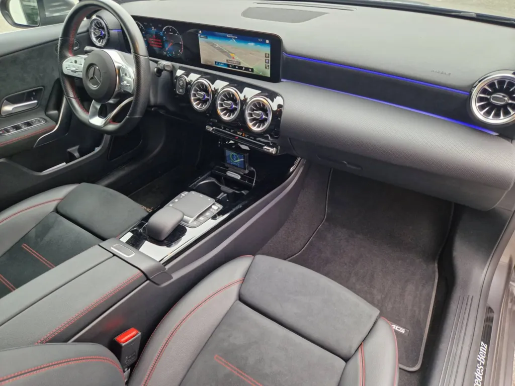 MERCEDES CLASSE A  200 d 8G-DCT AMG Line OCCASION Près de Toulouse en Occitanie