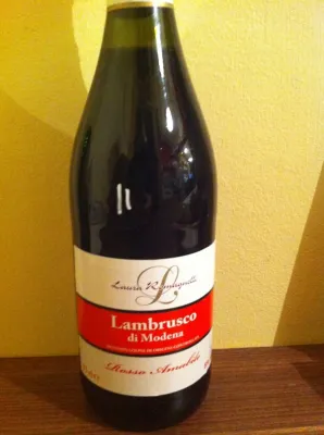 Lambrusco di Modena Amabile