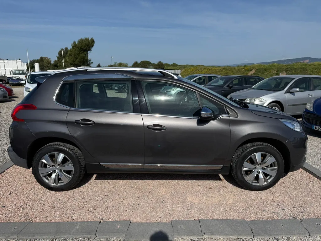 PEUGEOT 2008 1.2L THP 110CV ALLURE
