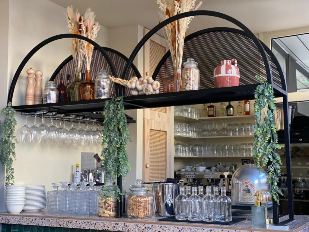 Création d'un ciel de bar pour le restaurant Marcella à Aix en Provence