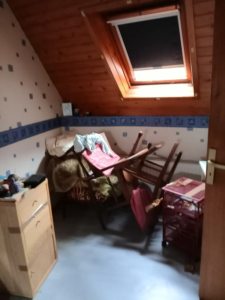 Débarras d'hôtel et enlèvement de literie usagée à Wissembourg en Alsace : gestion logistique pour le renouvellement de votre mobilier professionnel et évacuation en centre agréé