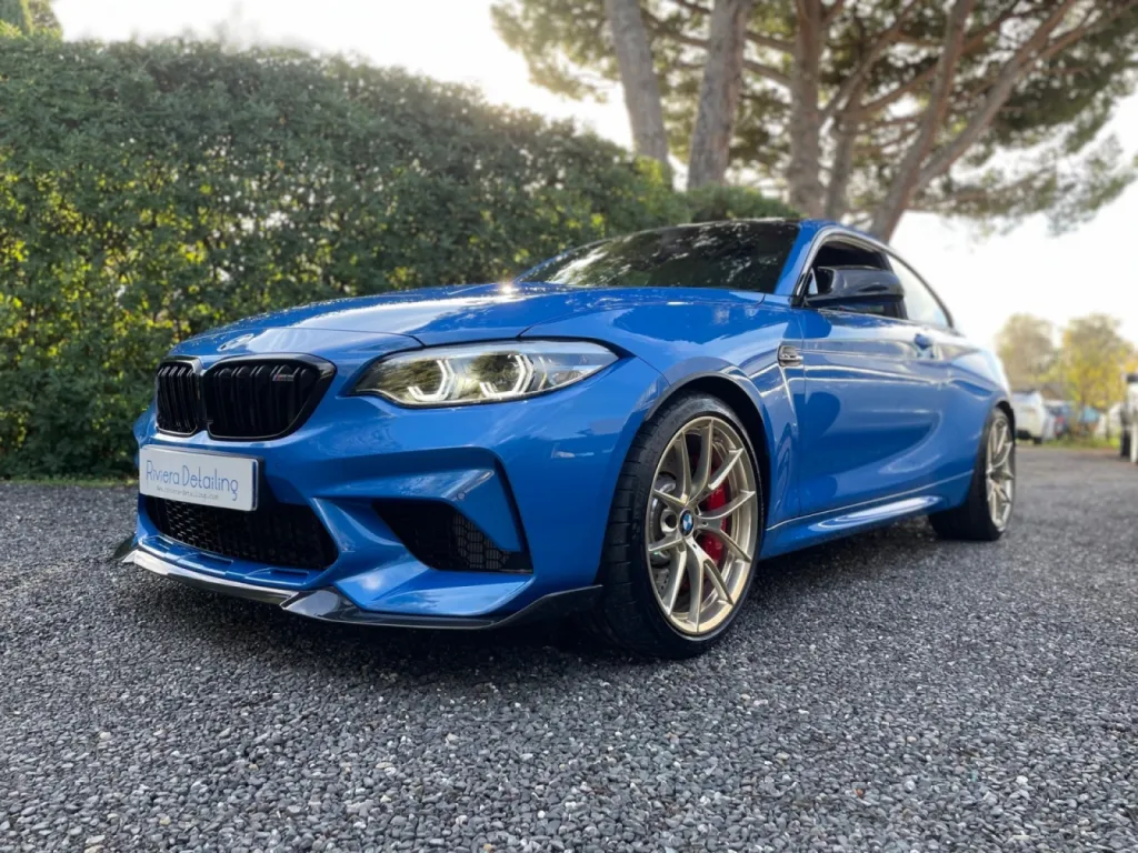 Detailing et pose d'un traitement céramique GTECHNIQ sur une BMW M2 CS à Monaco dans les Alpes-Maritimes