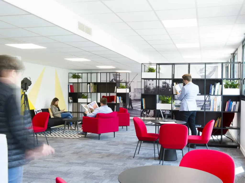 photographe d'agencement d'espaces intérieurs salle de pause végétalisé