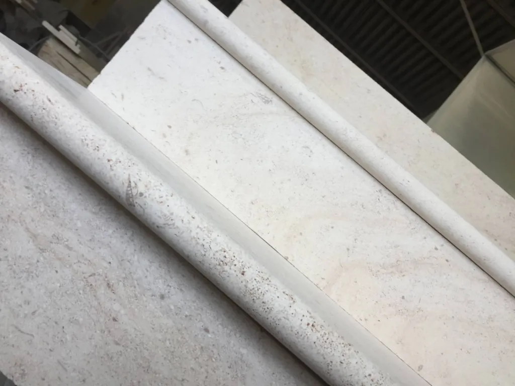 Taille de pierre naturelle pour intérieur, vasque, évier, escalier Vaucluse Lubéron Cavaillon 84