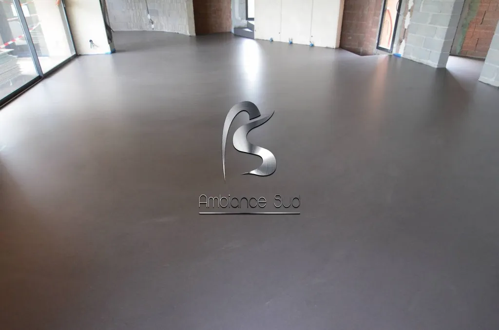 Béton ciré pour sol de maison neuve à Ollioules près de La Seyne sur Mer