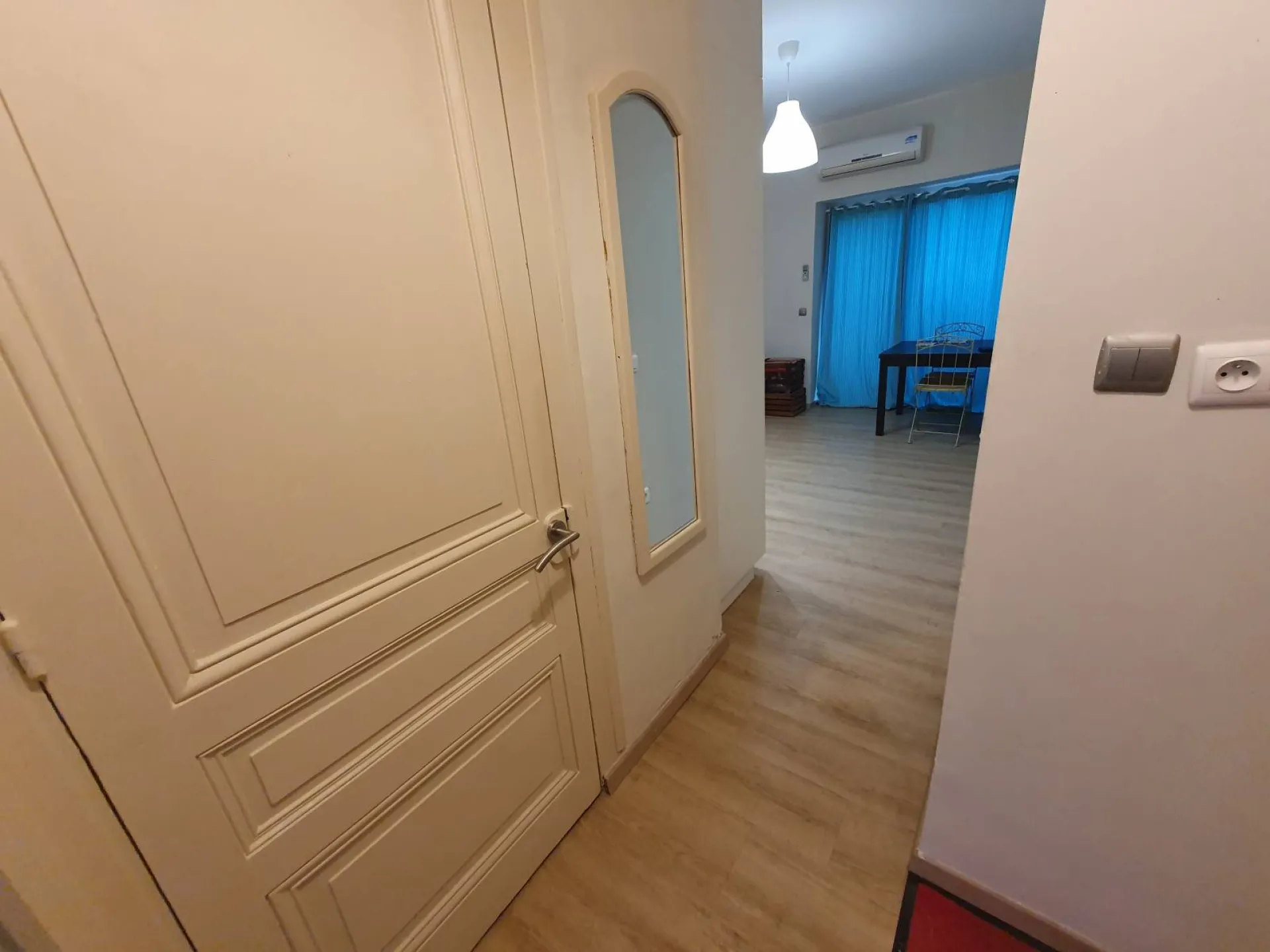Acheter appartement T2 une chambre, avec cave sans vis-à-vis à Villeurbanne métro Gratte-Ciel (69100)