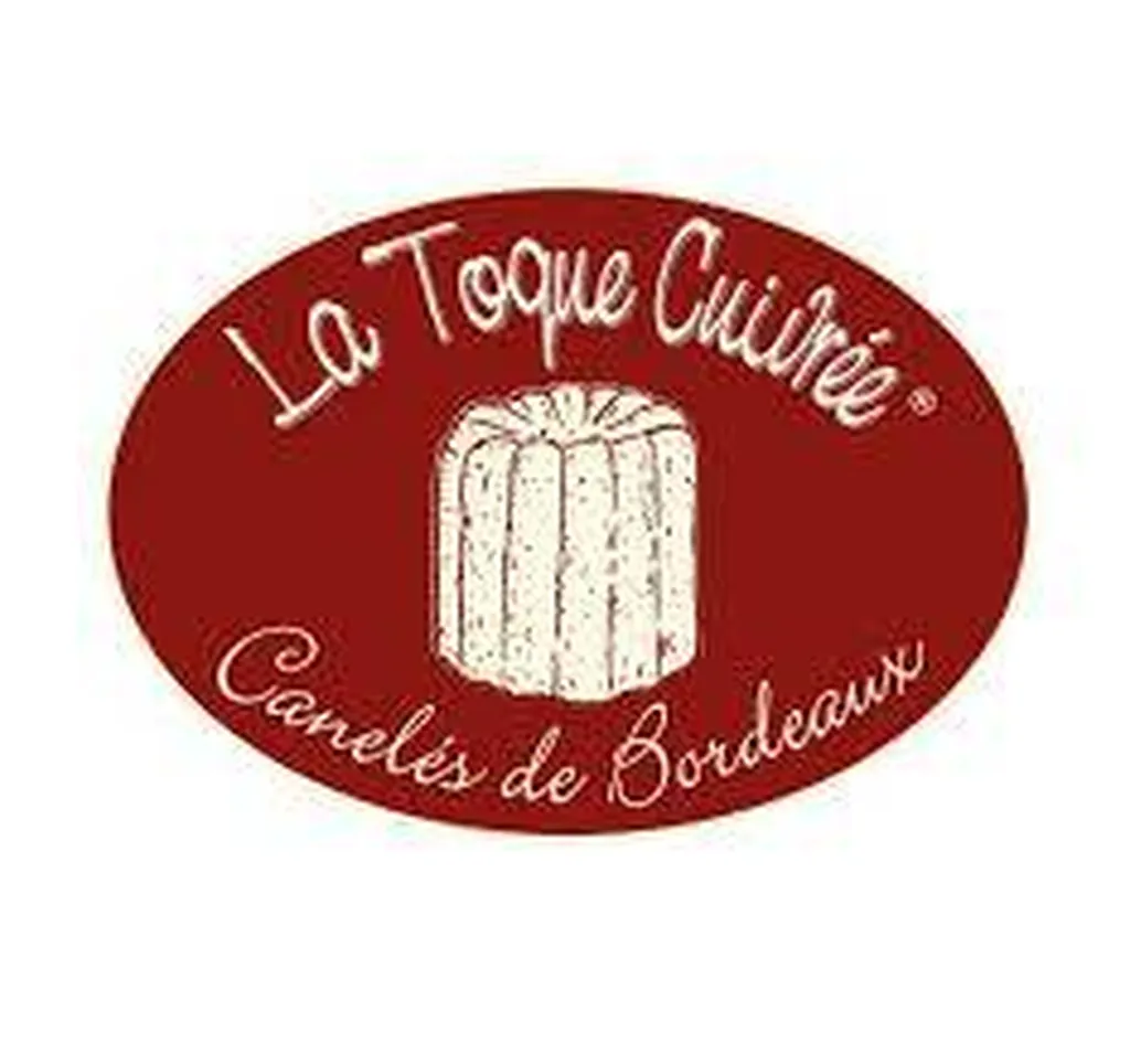 Fabrication artisanal de canelé bordeaux La Toque Cuivrée
