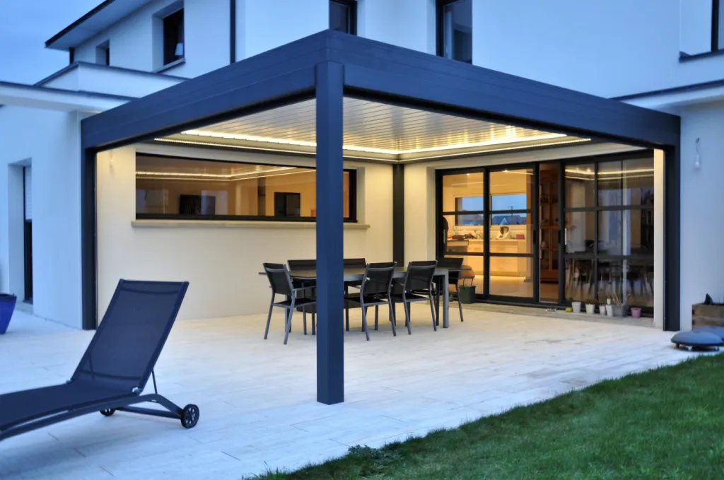 Installation et devis pergola bioclimatique aluminium sur Le Havre et sa périphérie 76 Normandie.