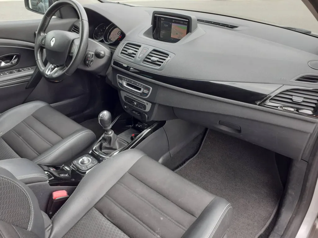 RENAULT MEGANE III ESTATE OCCASION 1.6 DCI 130 CH BOSE OCCASION PROCHE DE TOULOUSE A PLAISANCE DU TOUCH