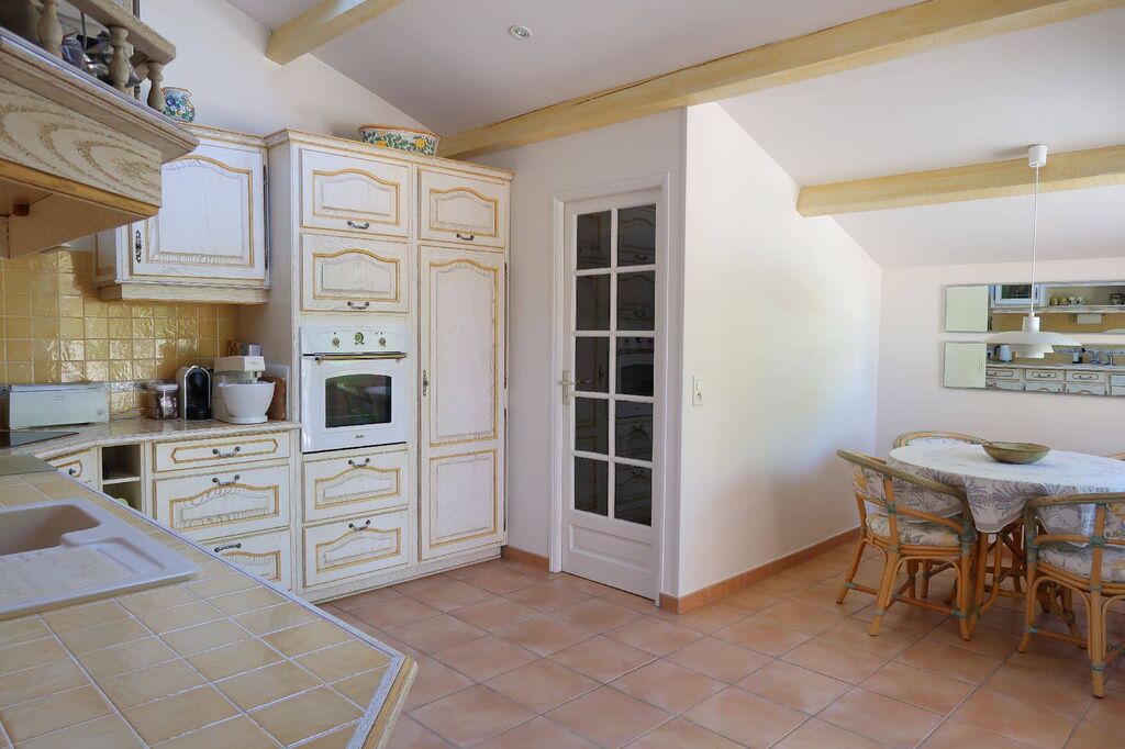 Vente maison Cassis vue mer, piscine, garage et studio dans parc sécurisée