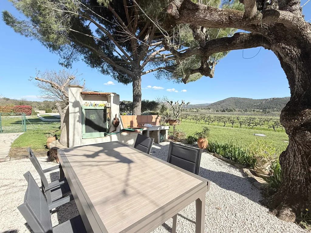 Escapade Provençale au Cœur des Vignes – Les Arcs-sur-Argen