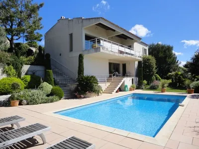 maison avec piscine carnoux