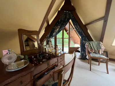 Suite dernier étage avec sa salle de bain et loggia nichée dans les arbres maison à vendre chez Helix immobilier le Vésinet
